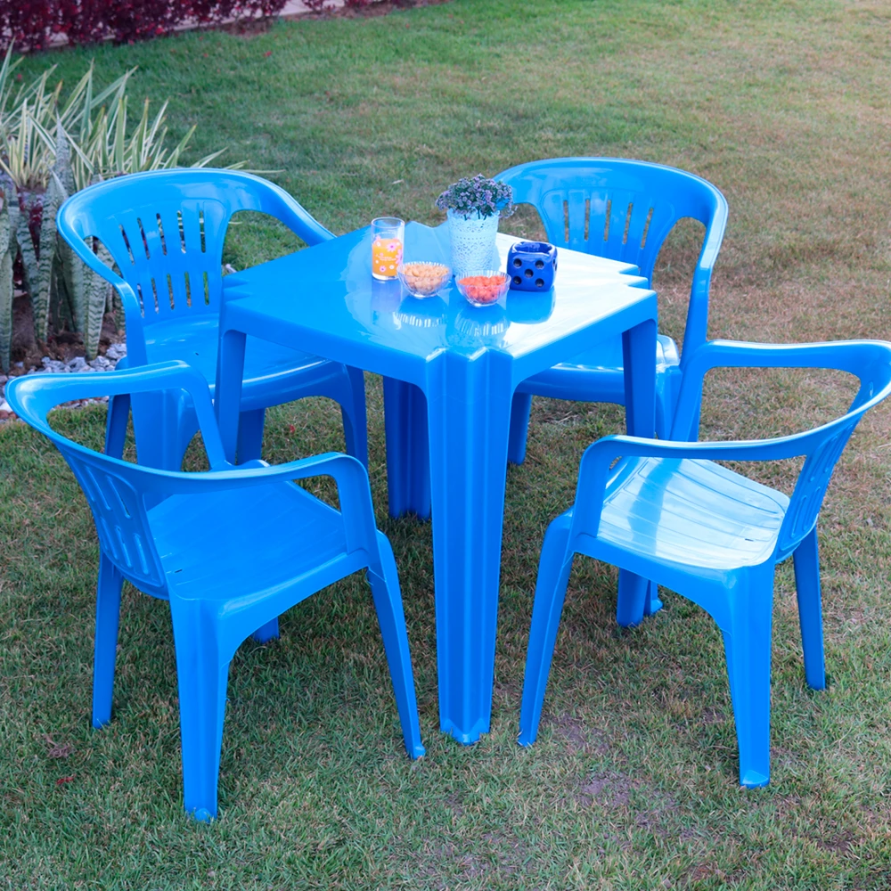 Conjunto de Mesa e Cadeiras Tramontina Plástico em Promoção na Americanas