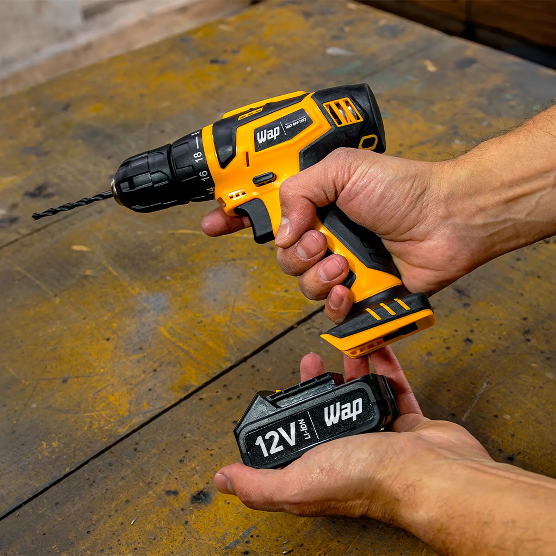 Parafusadeira Furadeira de Impacto Wap 3/8 12V FW008649